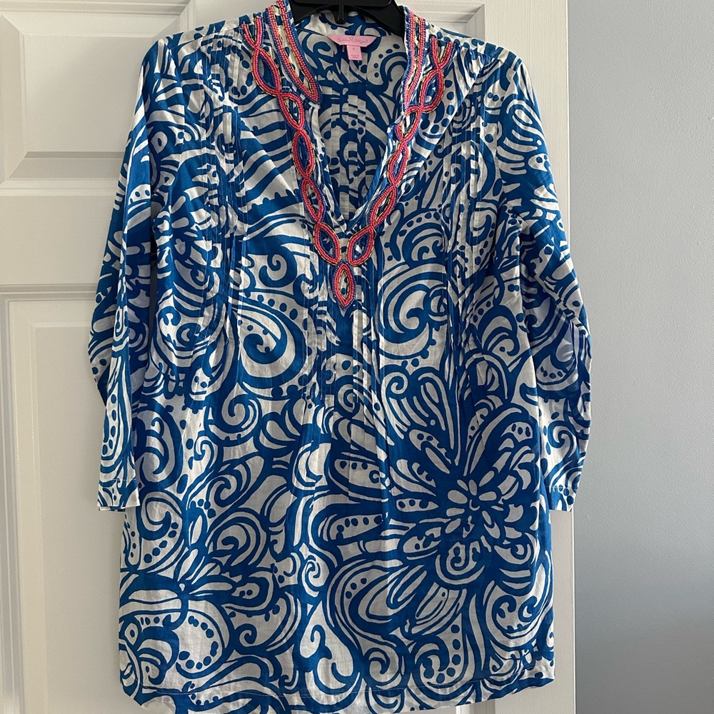 Lilly Pulitzer Blue and White Floral Tunic